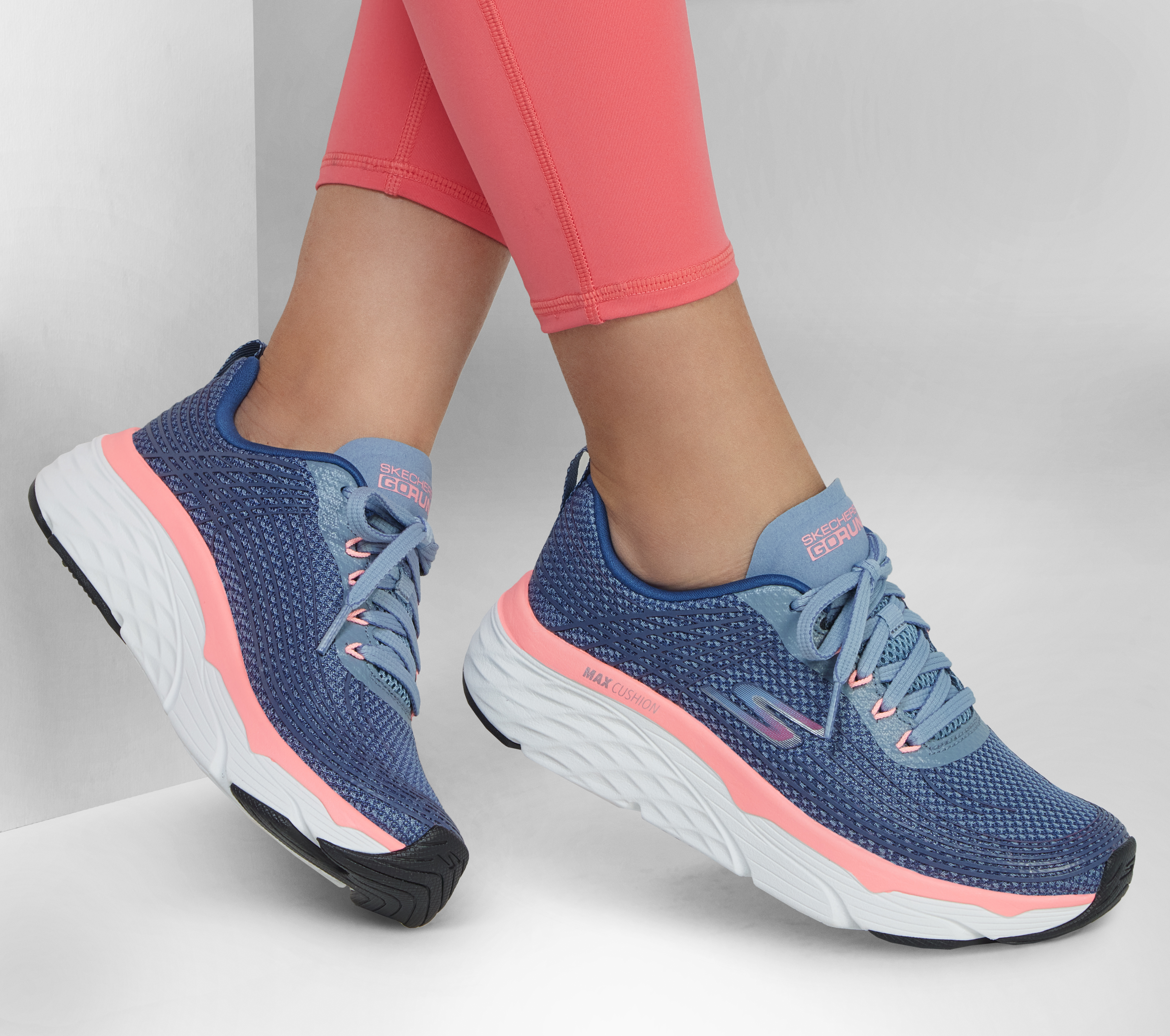 skechers womens max cushioning